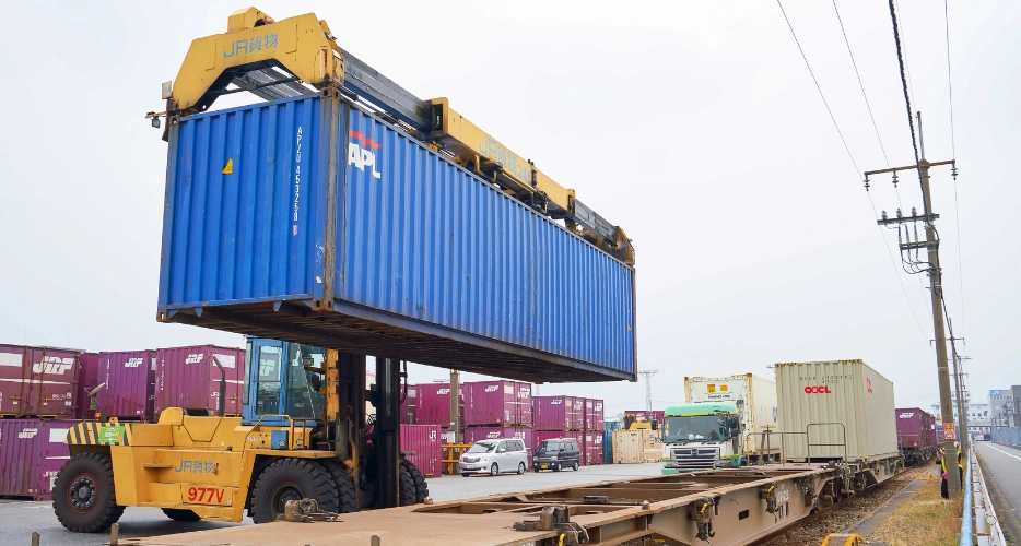 cfs in shipping
