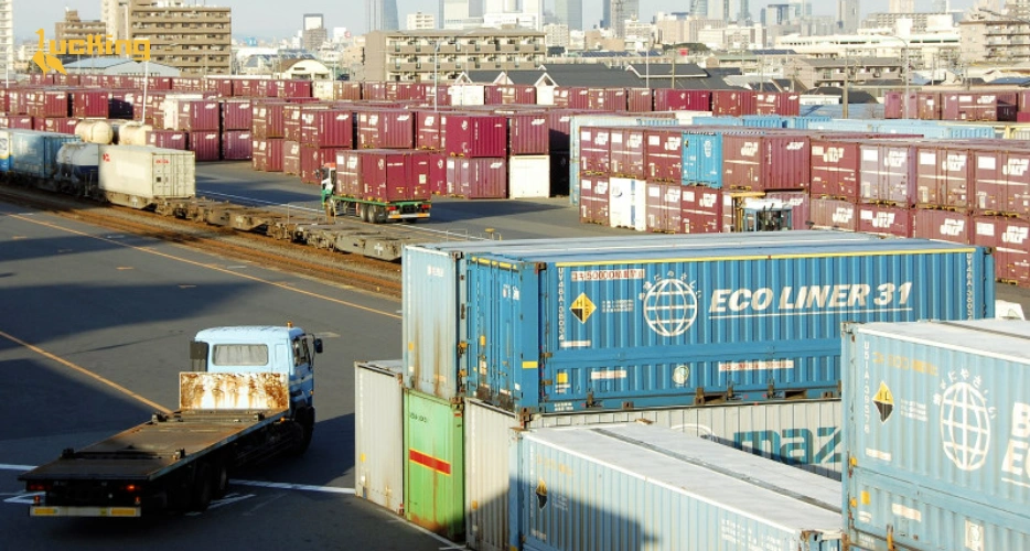 container freight shipping adalah
